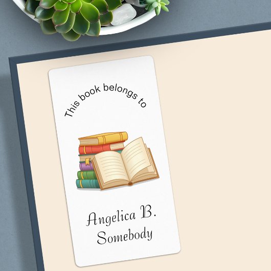 Stapel boeken en open boek - Bladplaat Etiket