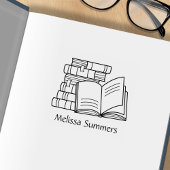 Stapel boeken en open boek - Bladplaat Rubberstempel