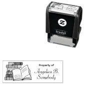 Stapel Boeken en Open Boek Etched Bookplaat Zelfinktende Stempel (In situ)