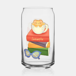 Stapel boeken en Tea Cup Beer Blikvorm Glas