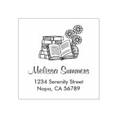 Stapel boeken, open boek, bloemen adres rubberstempel (Afrduk)