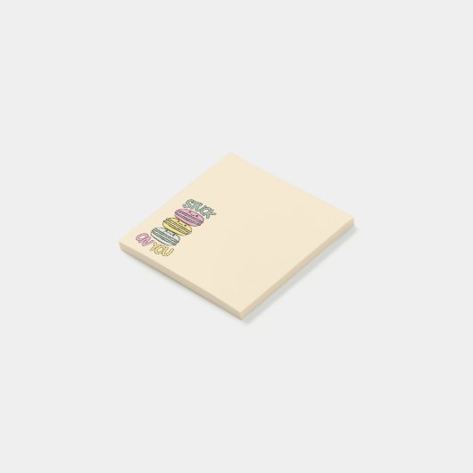 Stapel Cute Kawaii Macarons Post-it® Notes (Schuin)