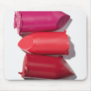 Stapel gebroken lipstick muismat