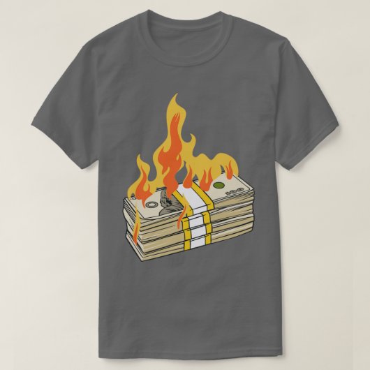Stapel geld in brand t-shirt (Design voorkant)