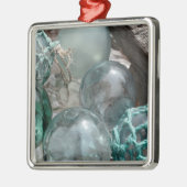 Stapel glazen visdobbers metalen ornament (Links)