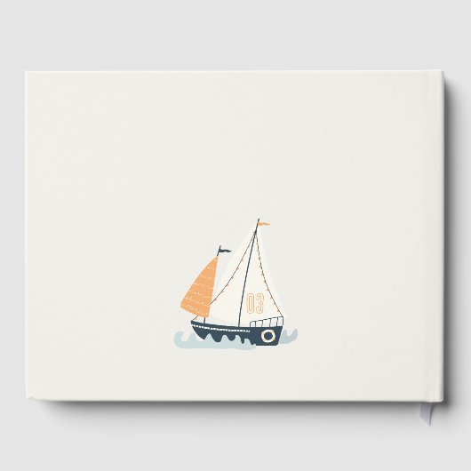 Stapel met blauwe zeilboot gastenboek (Achterkant)