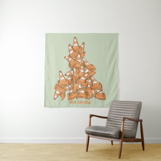 Stapel oranje wegkegels wandkleed (In situ)