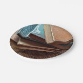 Stapel oude gebruikte boeken papieren bordje (Gekanteld)