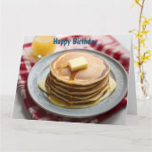 Stapel pannenkoeken op bord bedekt met siroop kaart (Gele Bloem)