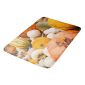 Stapel pompoenen en pompoenen badmat (Gekanteld)