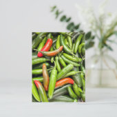 Stapel van groene pittige paprika's briefkaart (Staand voorkant)