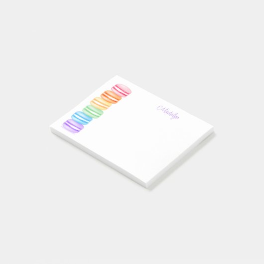 Stapel van regenboog macarons gepersonaliseerd post-it® notes (Schuin)