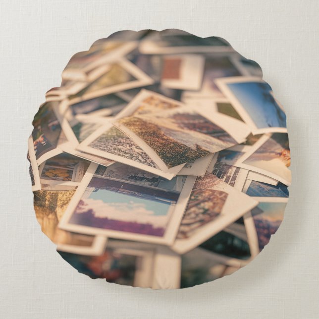 Stapel Vintage Foto's Rond Kussen (Voorkant)