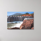 Stapelstenen boven de waterval canvas afdruk (Voorkant)