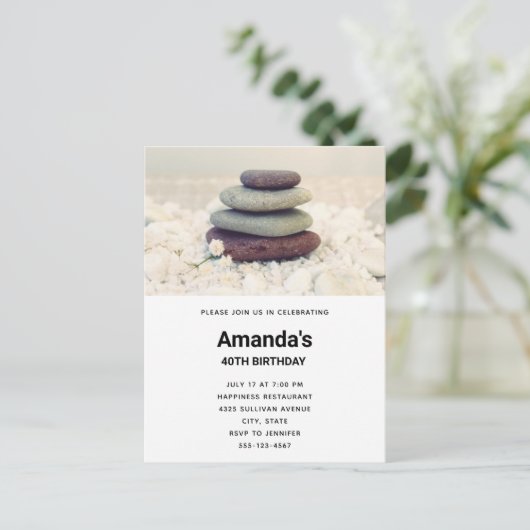 Stapelstenen Meditatieve Cairn Verjaardag Uitnodiging Briefkaart (Staand voorkant)