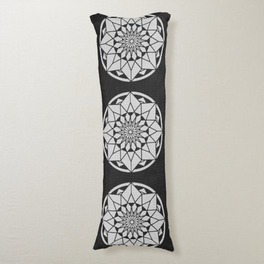 Star Mandala breit zwart & wit Lichaamskussen (Voorkant Verticaal)