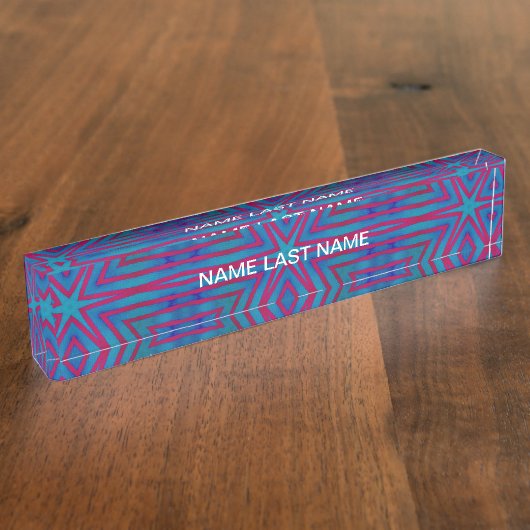 Star Red en Blue Geometric Naambordje (Zijkant)