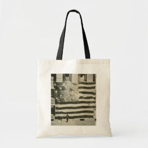 Star Spangled Banner: Amerikaanse vlag te zien Tote Bag