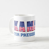 Star Spangled "Kamala voor President" Koffiemok (Voorkant links)