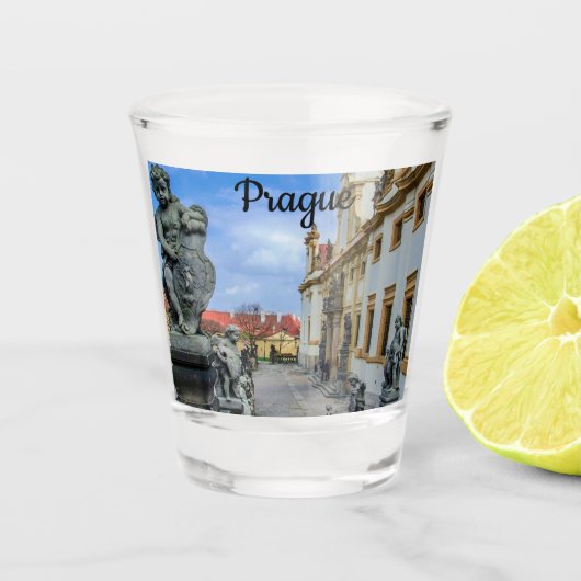 Staren met stenen engelen in de Loreto Prague-kerk Shot Glas (Voorkant)