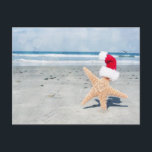 Starfish Beach Kerstmis Feestdagenkaart<br><div class="desc">Starfish wearing a santa hat the beach in sunny Southern California</div>