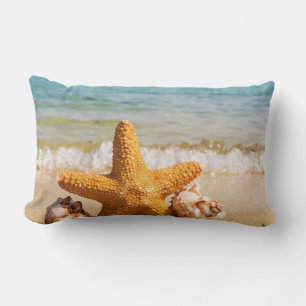 Starfish en Seashells op de strand Kussen