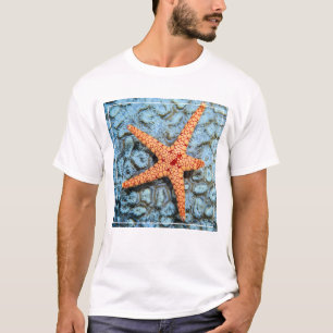 Starfish op een koraal met pokken t-shirt