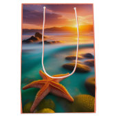 Starfish op strand op Dawn Medium Cadeauzakje (Achterkant)