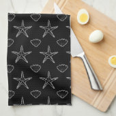 Starfish Seashell Sketch Pattern on Black Theedoek (Quarter Fold)