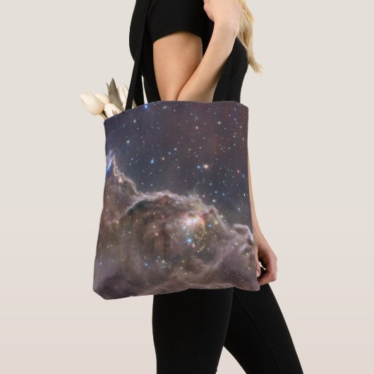 Starforming regio NGC 3324 in de Carina nevel. Tote Bag (Dichtbij)