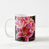 "Stargazer" Lilies Monogram Koffiemok (Links)