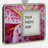Stargazer Lily Bright Magenta Floral Verzilverd Omlijst Ornament (Rechts)