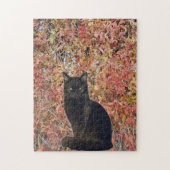 Staring Black Cat Photo met Oranje herfstbladeren Legpuzzel (Verticaal)
