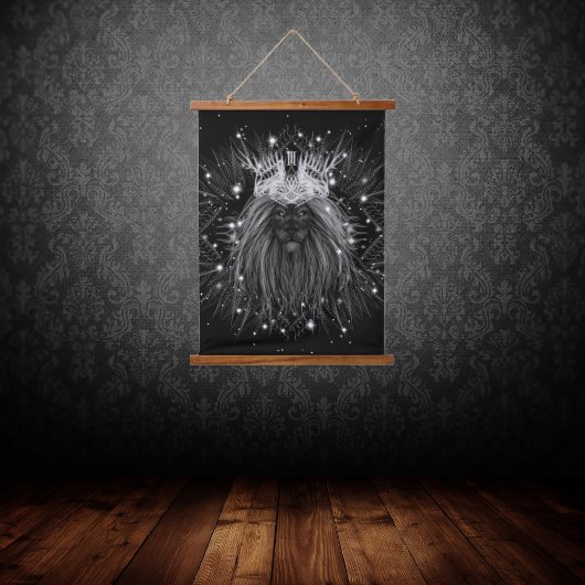 Starlight-leeuw met kroonmonogram hangend wandkleed