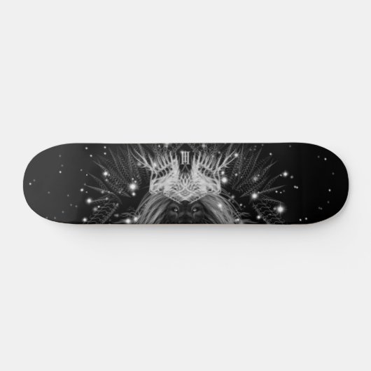 Starlight-leeuw met kroonmonogram zwart persoonlijk skateboard (Horizontaal)