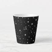 Starlight Sparkles Black en White Stars Latte Mok (Voorkant)