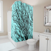 Starlings in een boom - Hoog Contrast - Ice Blue Douchegordijn (In situ)