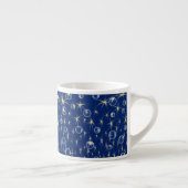 Stars en bubbels vallen espresso kop (Rechts)