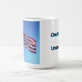 Stars, Stripes & Coffee – Patriotic American Flag Koffiemok (Center)