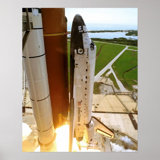 Start van Space Shuttle Discovery (STS-114) Poster (Voorkant)