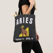 Startbord T-Shirt van Aries Tote Bag (Dichtbij)