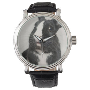 Startled Black and White Bunny Rabbit Horloge