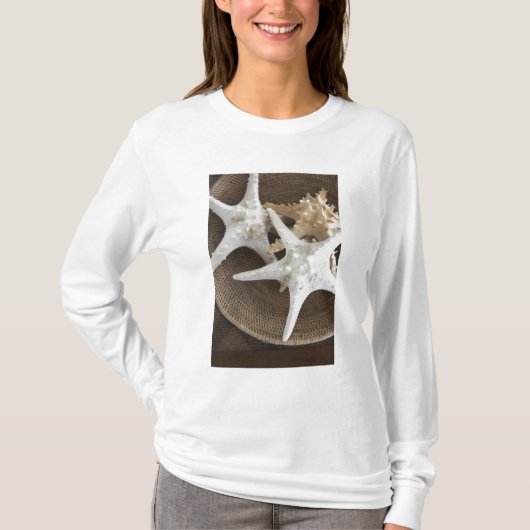 Starvis in een mand t-shirt (Voorkant)