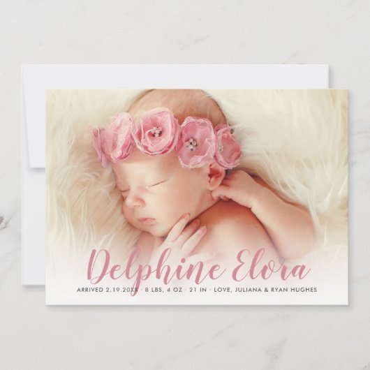 Statement Naam Rosy Pink Script Baby Foto Geboorte Aankondiging (Voorkant)