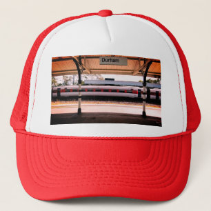 station van Durham Trucker Pet