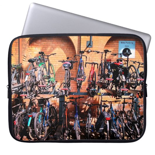 station van York Laptop Sleeve (Voorkant)