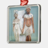 Statuette van Amenophis IV en Nefertiti Metalen Ornament (Links)