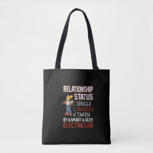 Status relatie - genomen door een cadeau van een e tote bag