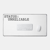 Status Unreliable Large Minimalist Typographic Bureaumat (Keyboard & Muis)