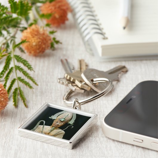 Status van de Cult of Osiris Sleutelhanger (Zijkant)